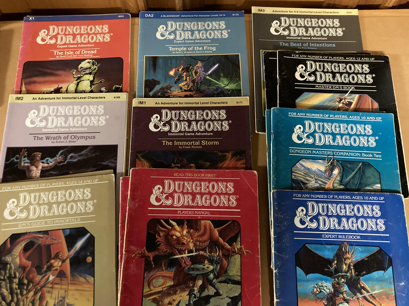Dungeons & Dragons | Hard To Find Books