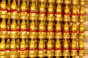 Easter Weekend Hours